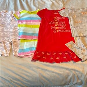 ⭐️ Lot of 4 Pajamas Nightgown